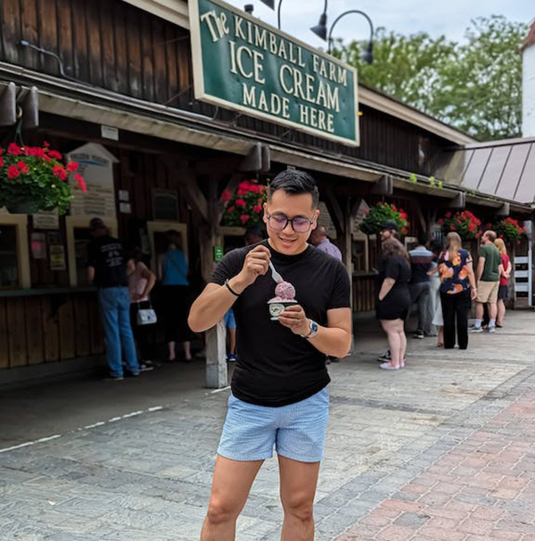 Armani in front of Kimball Farm ice cream sign